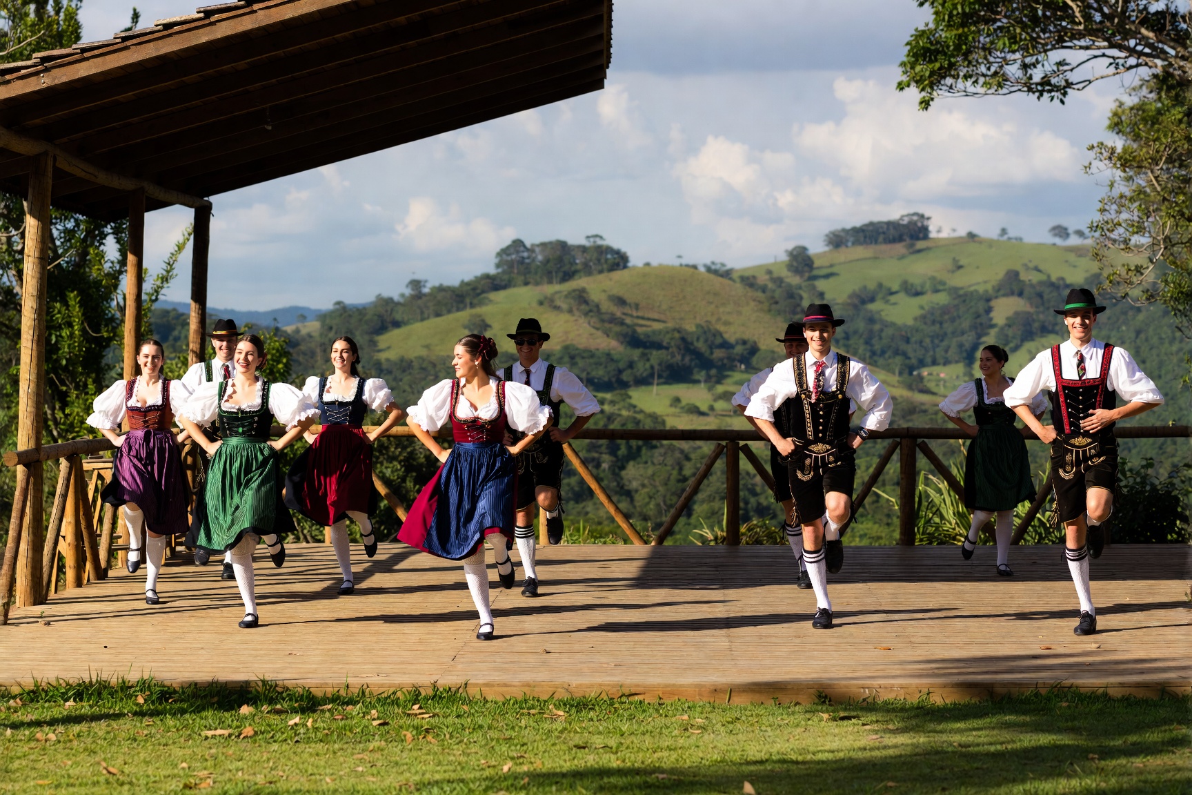 Grupo de dança do Instituto Grünenwald
